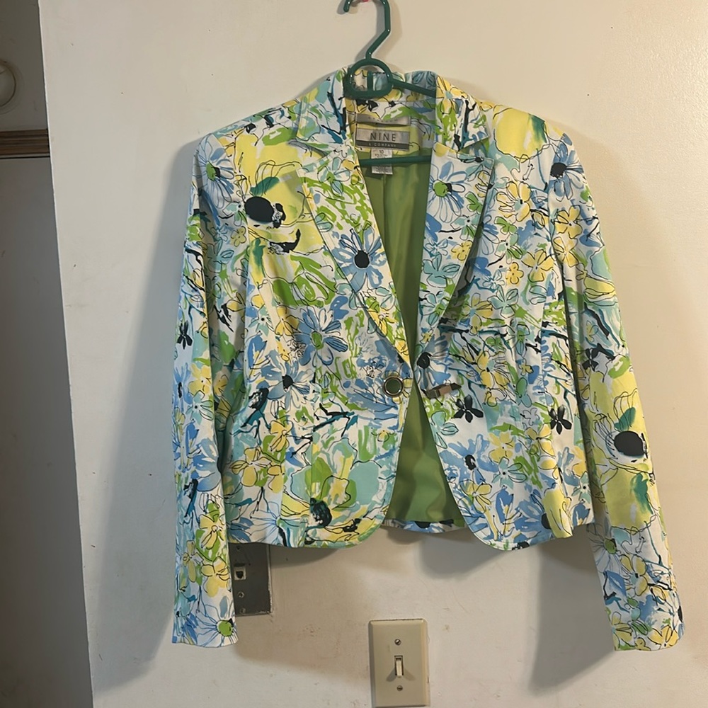 Nine & company jacket sz 10 women’s floral
